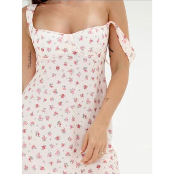 NEW Rumored Loverboy Pink Ditsy Floral Candied Carnation Satin Mini Dress Large - Picture 2 of 12